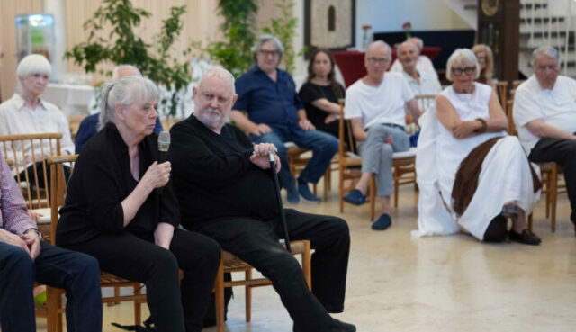 Rückblick auf den Jour fixe mit Prof. Dr. Heinz Bude Aufmerksames Publikum in der Karlskirche Die Zuhörerinnen und Zuhörer verfolgten das Gespräch über Kunst, Gesellschaft, Politik und die Zukunft der Forschung zur documenta.